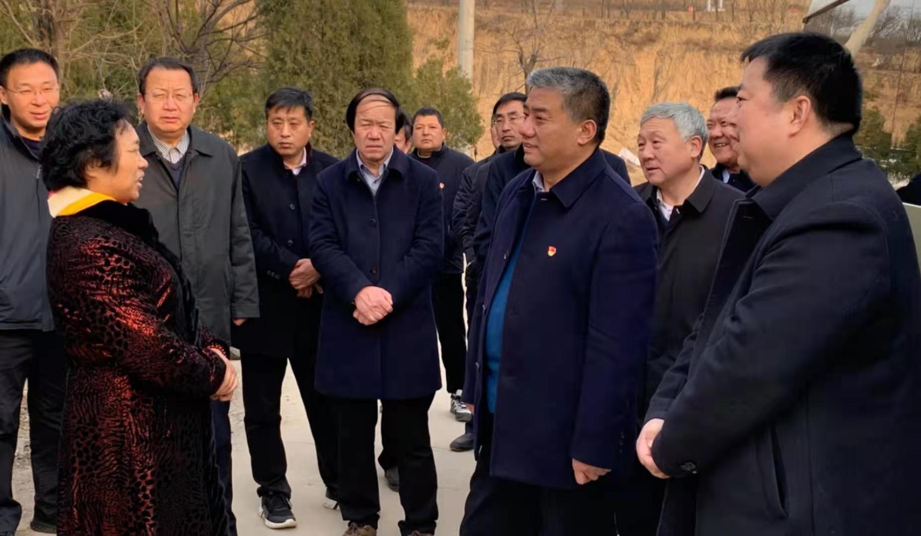 芮城县委书记张建军立即带领县四大班子领导和有关部门及相关专家