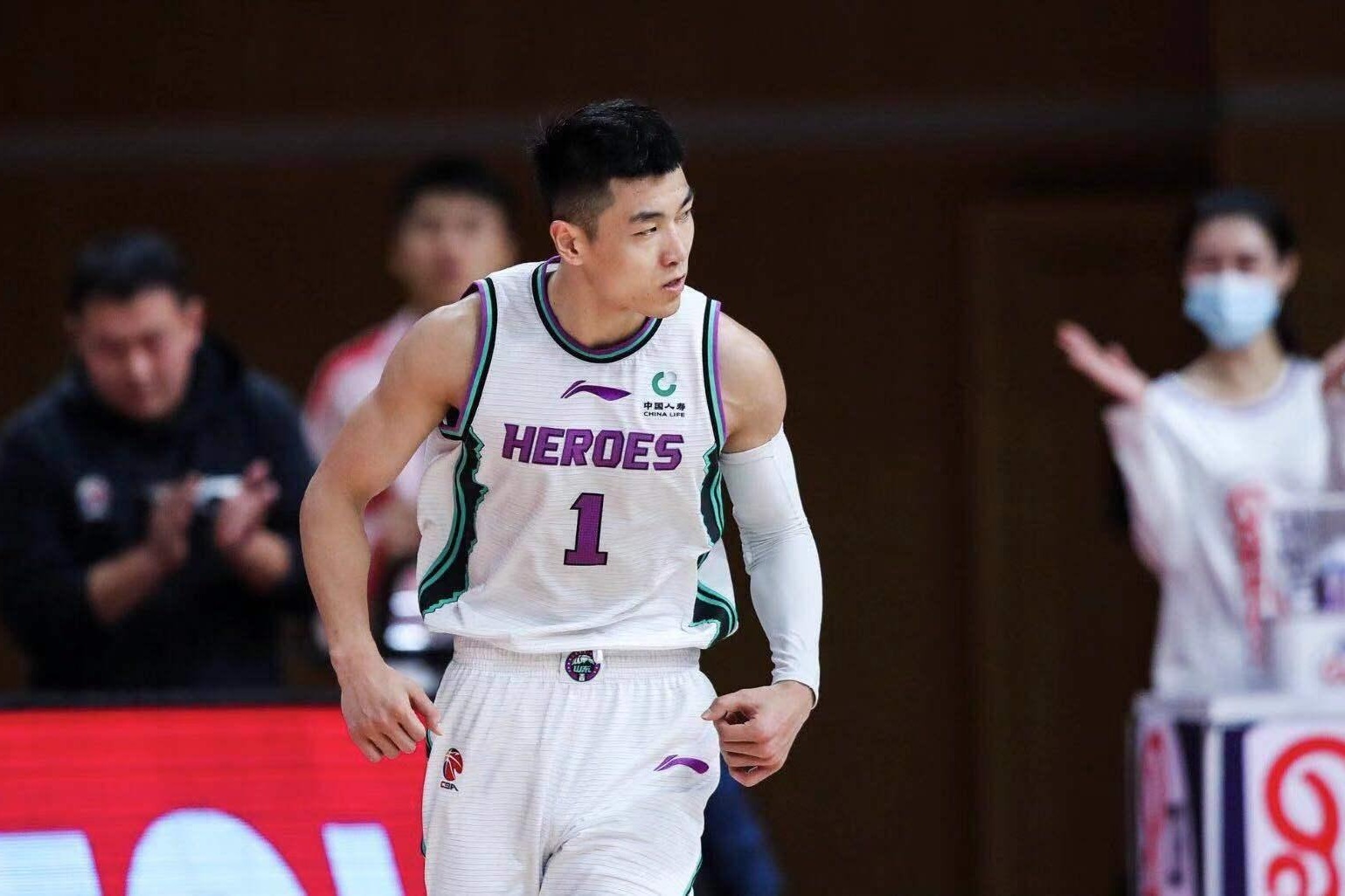 全场集锦山东9183江苏高诗岩稳定输出单场10抢断