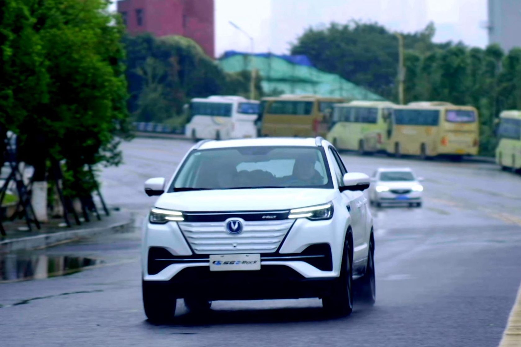 油车的价格、电车的体验，与CS55 纯电版来场不一样的自驾游