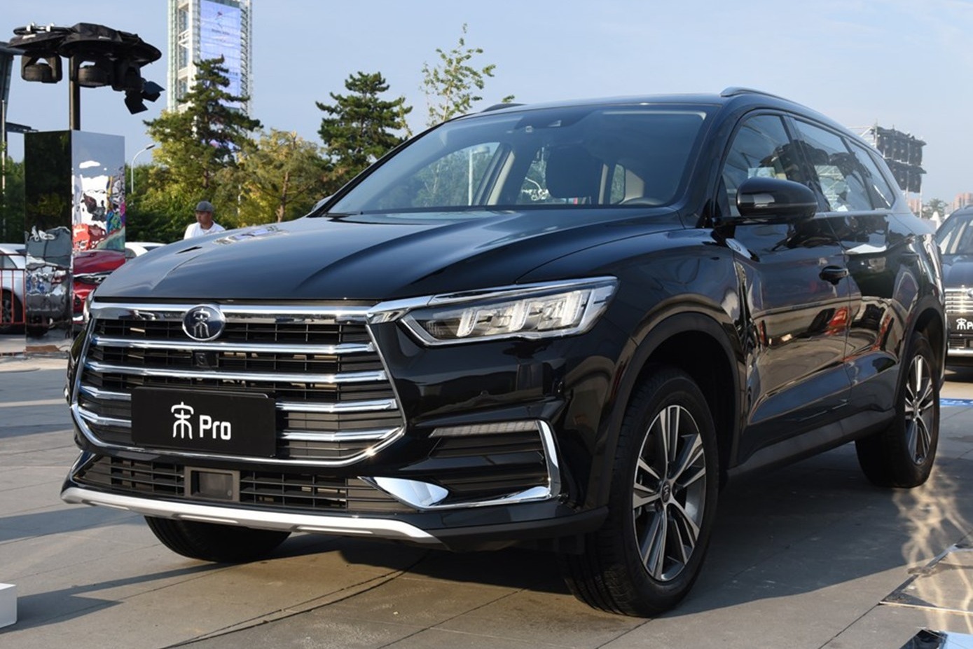 买国产SUV，比亚迪宋Pro与吉利博越Pro怎么选？各自优势是什么？