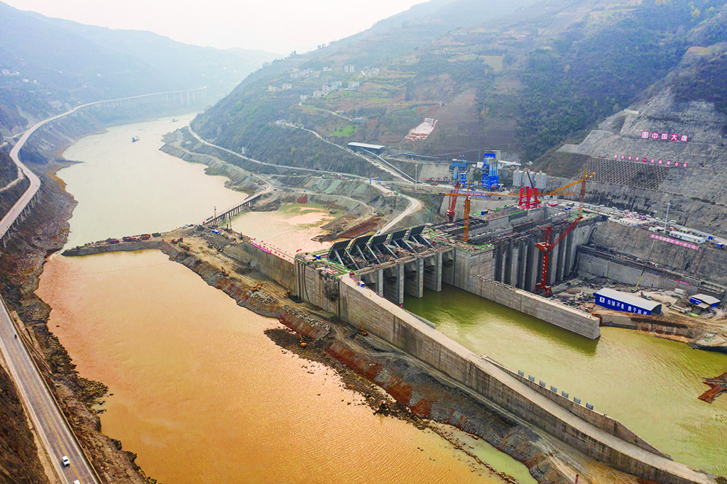 中国大唐旬阳水电站工程大江截流成功,无人机航拍记录精彩场景