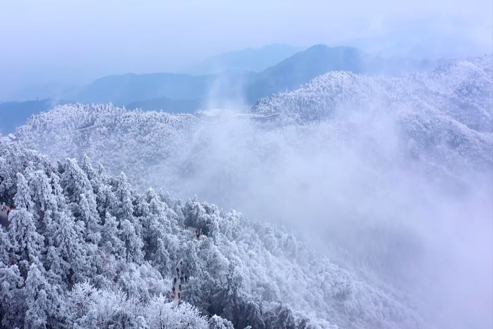 冬季相约南岳衡山、一个晶莹剔透的冰雪雾凇世界！_活动