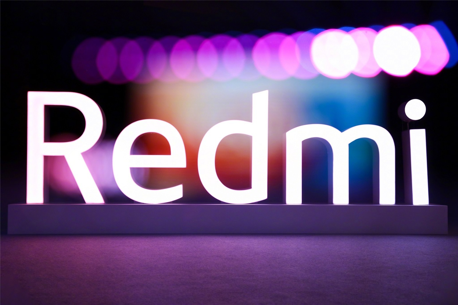redmik40pro渲染图曝光矩形四摄或为最便宜骁龙888手机