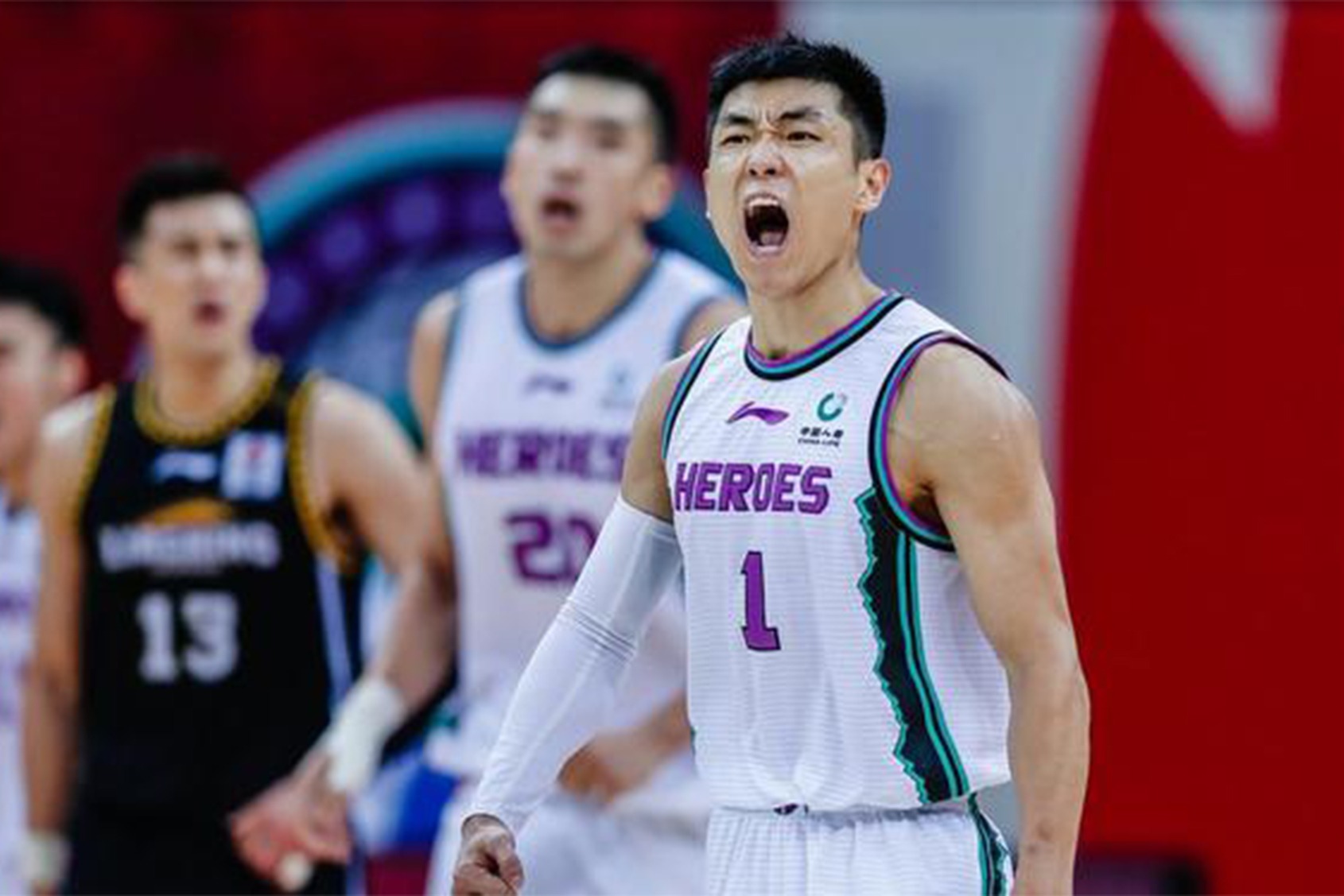 这就是传说中的铁血防守吗?山东男篮连续抢断打蒙北京!