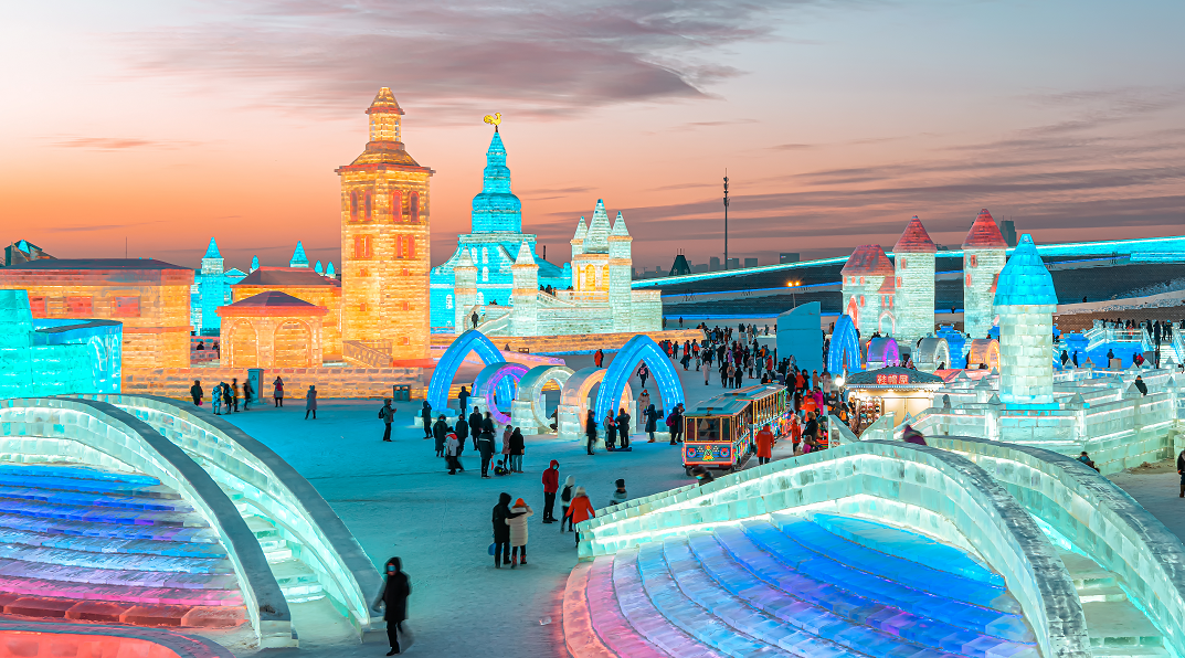 2021中国冰雪旅游发展论坛哈尔滨获"中国十佳冰雪旅游城市"榜首