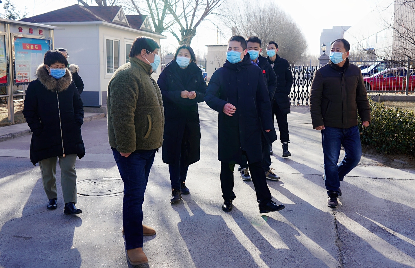 北京顺义区赵全营镇疫情防控抓落实,履职有责勇担当__凤凰网