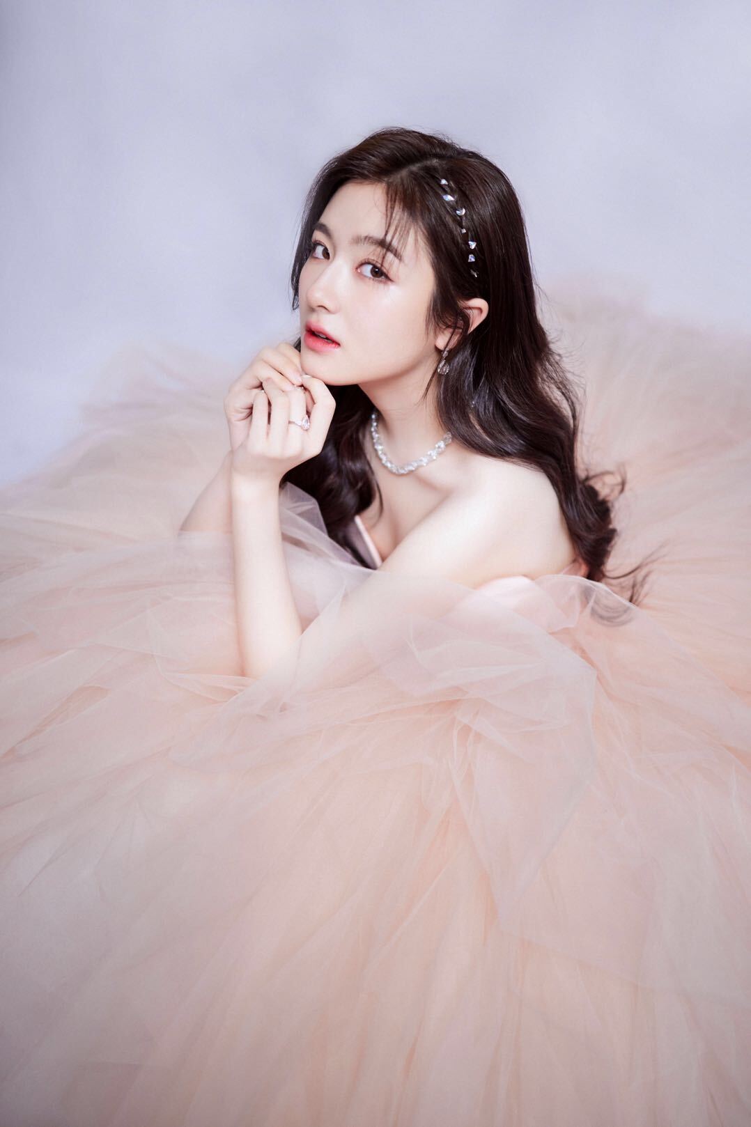 李兰迪花漾桃粉纱裙仙气飘飘 荣获最佳质感演员 __凤凰网