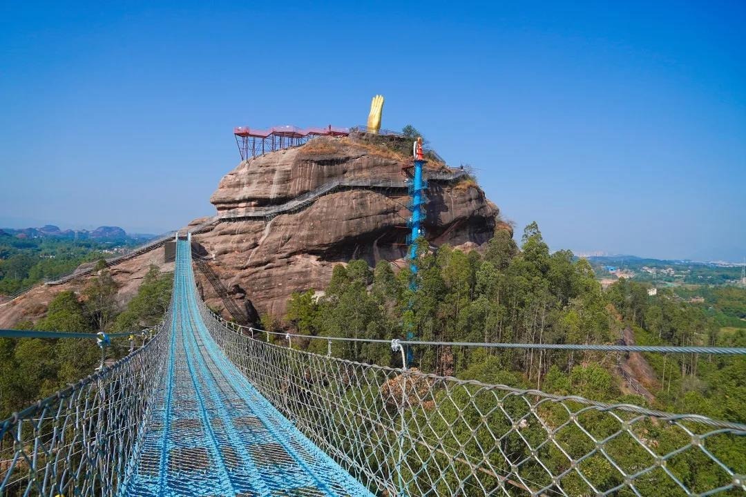 第一場旅行,挑戰鏤空鐵索橋 旋轉樓梯轉起來_鳳凰網視頻_鳳凰網