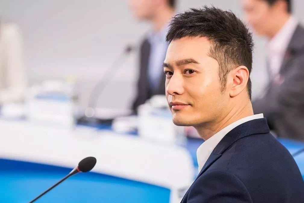 黄晓明和AB这出大戏演到现在，为什么网民开始心疼李菲儿了？