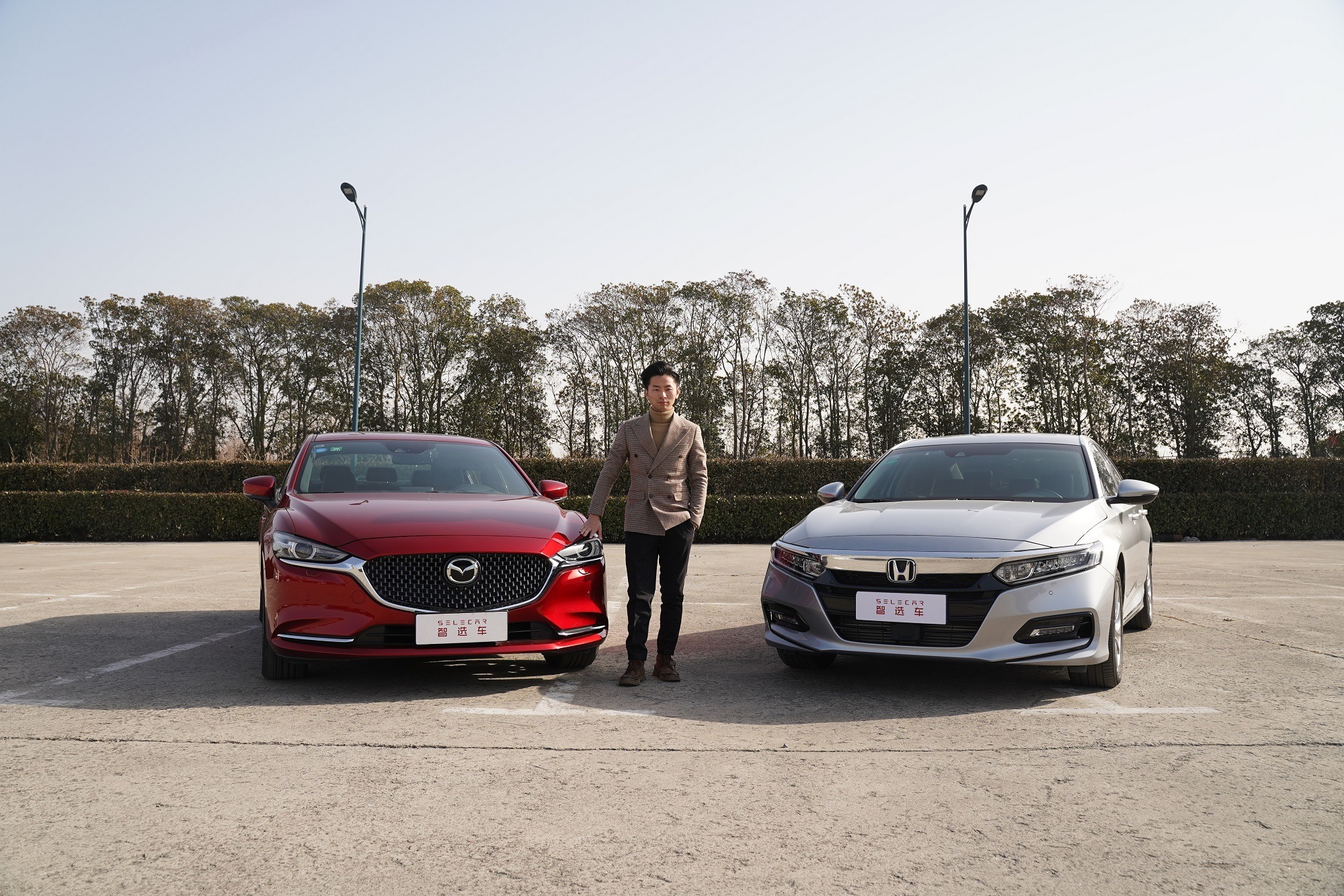 20万买辆轿车回家过年，阿特兹对比雅阁谁更值