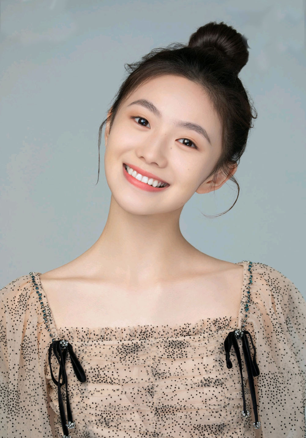 刘浩存:00后女星中的颜值清流