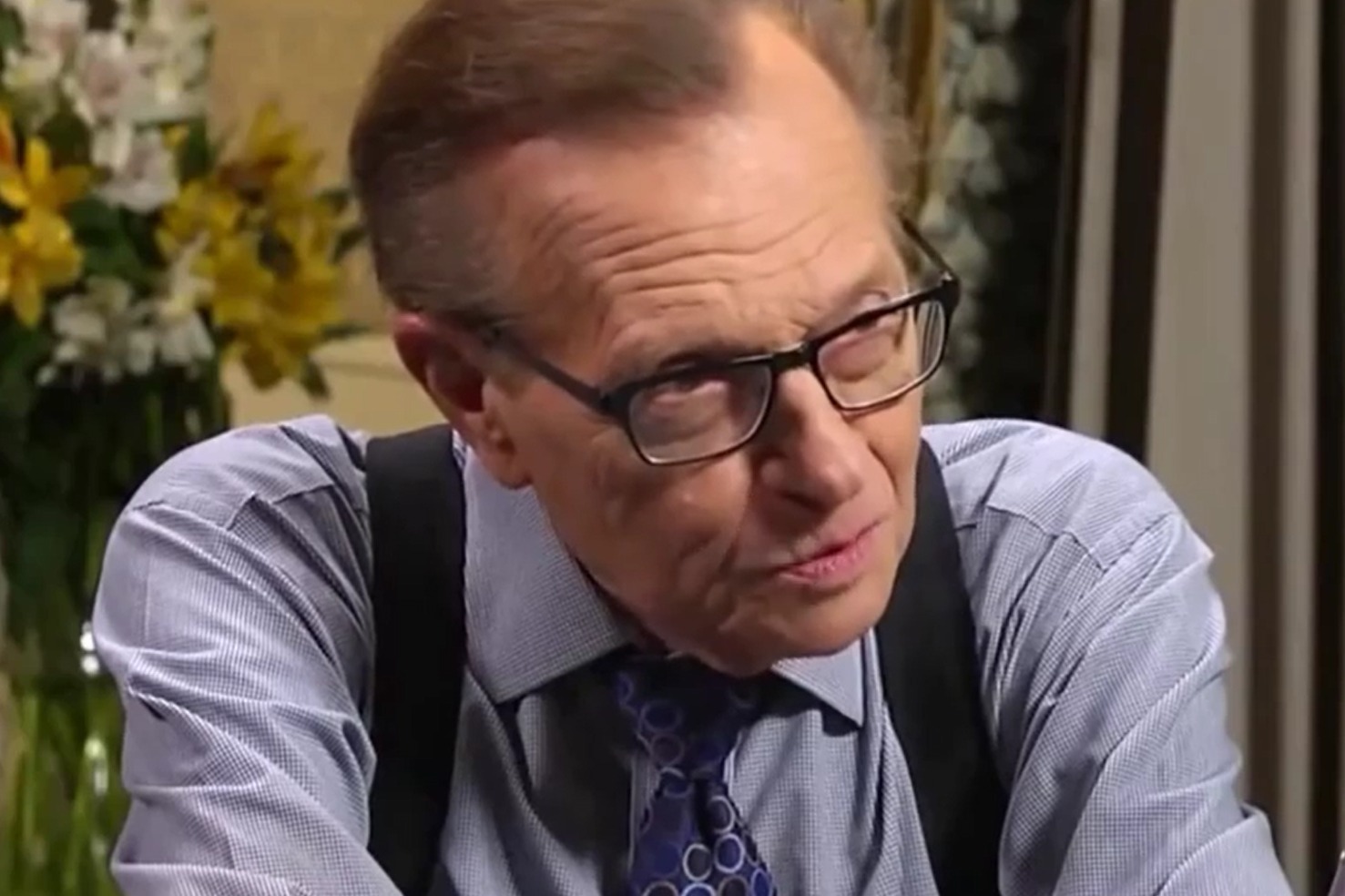 美国又失一偶像！传奇主持人拉里·金去世！享年87岁