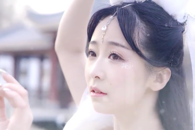 小姐姐演绎白狐情书美不胜收的仙气舞蹈