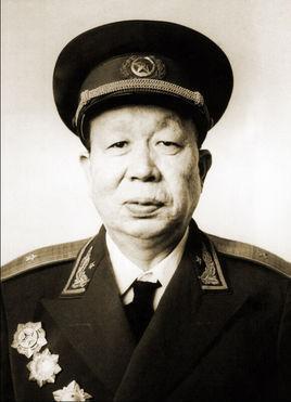 1935年徐向前为何被一位司务长感动哭了?