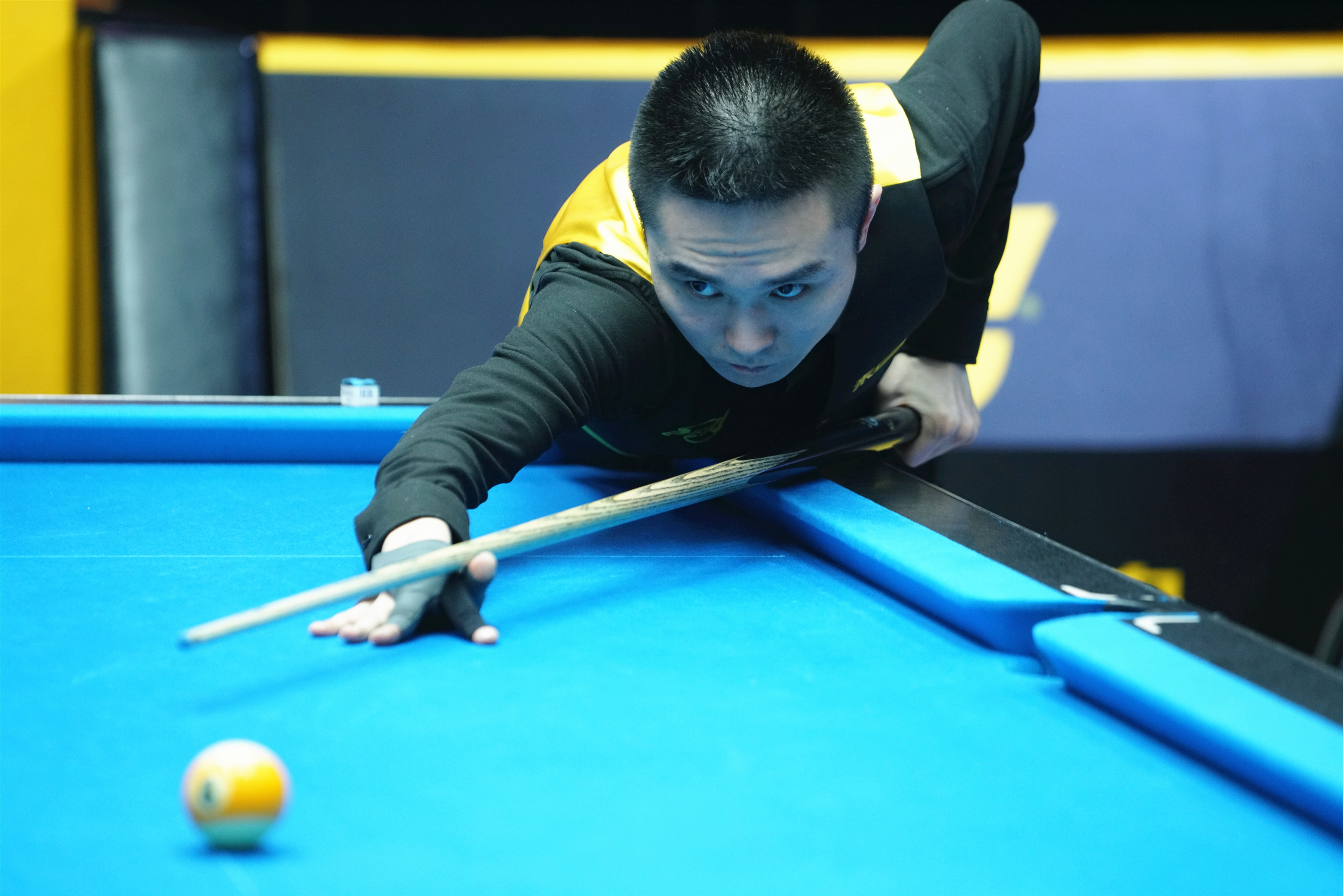 lcba中式九球擂台赛跨年之战第二场,代勇横扫对手,稳居首位.__凤凰网