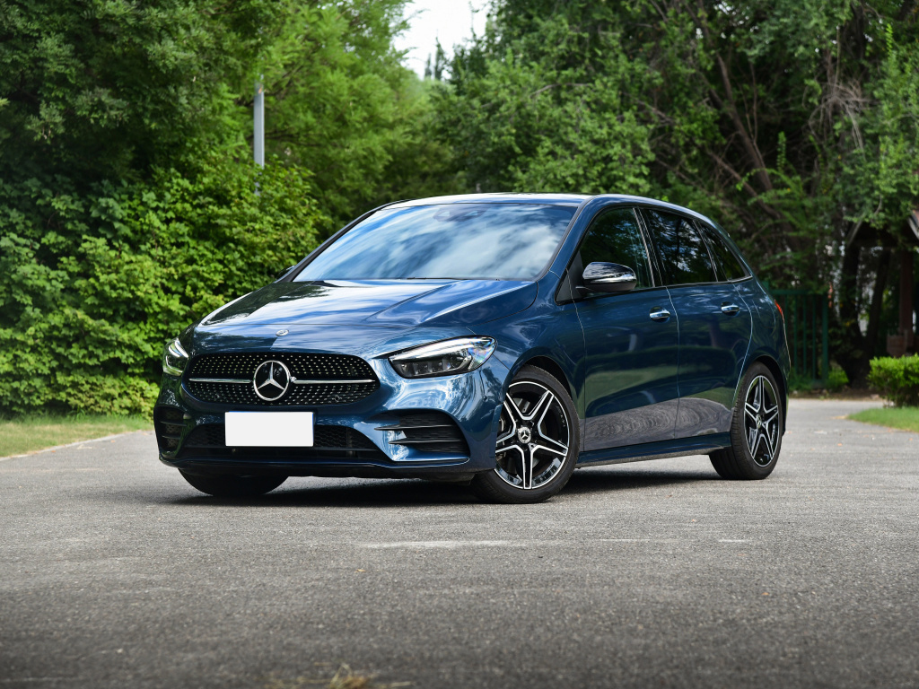 扮猪吃老虎聊聊最容易被忽视的小钢炮奔驰b260