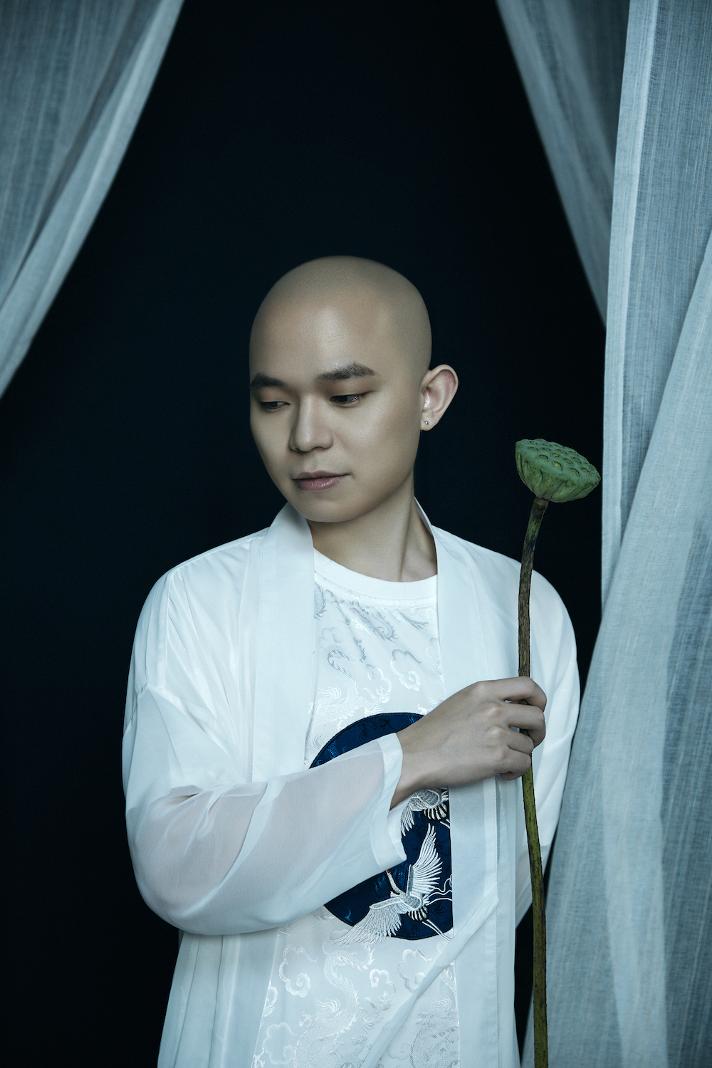 光头华夏新歌叶小小全网上线随着六月的风飘向幸福的方向