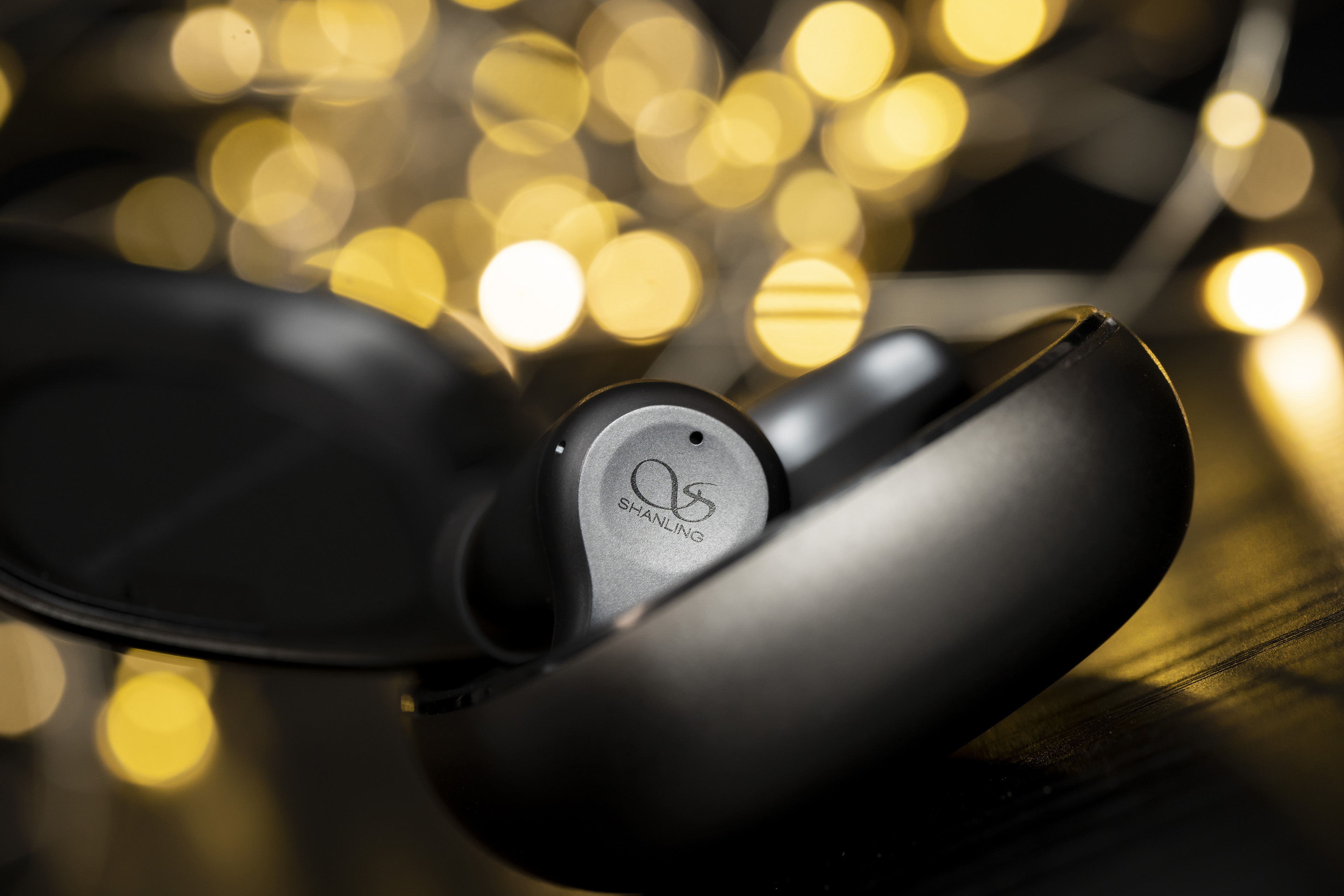 主打音质体验的真无线耳机山灵mtw300使用分享__凤凰网