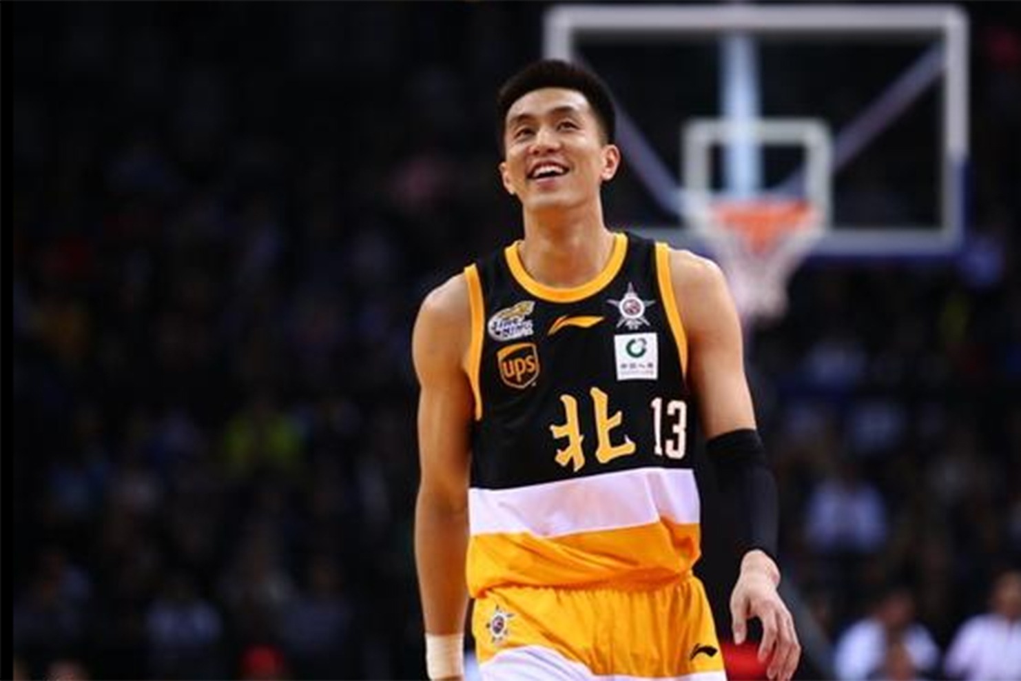 欢乐回顾郭艾伦全明星赛耍宝操作