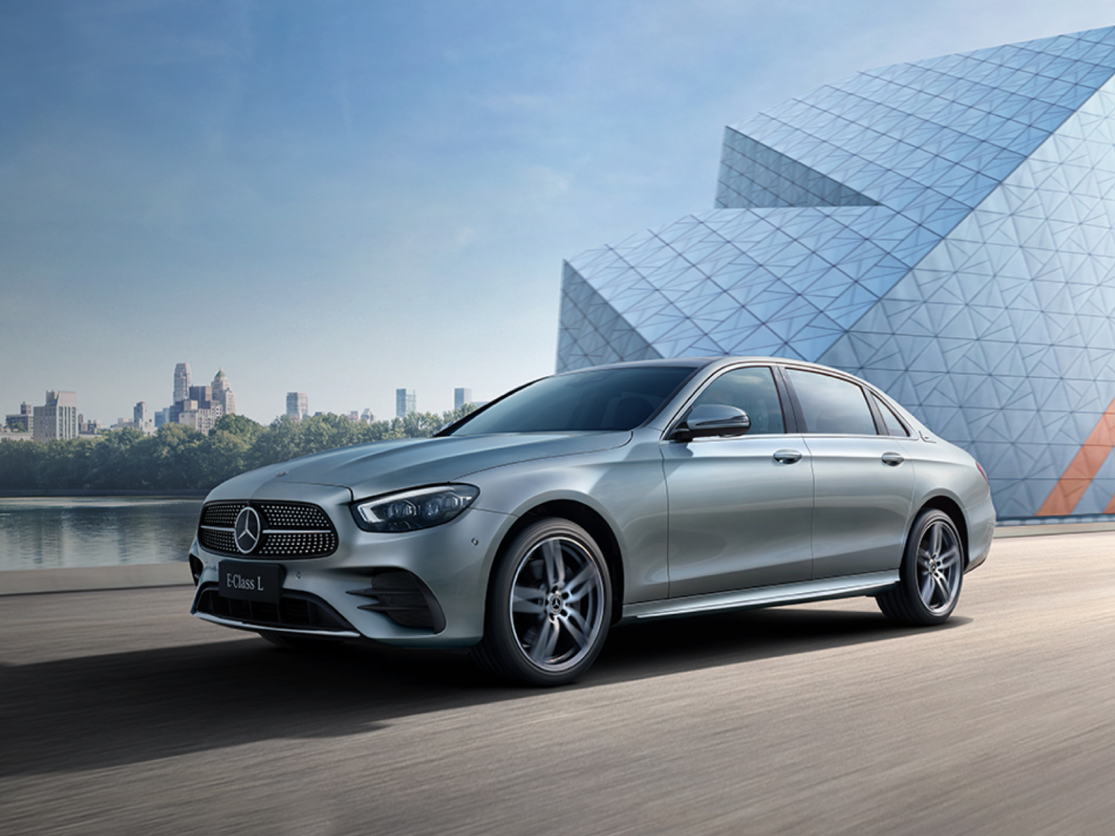 2021款奔驰e级全系搭载2.0t发动机,1.5t车型或成绝版!