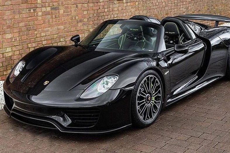 保时捷918 Spyder实车街拍！搭4.6L V8引擎+双电机