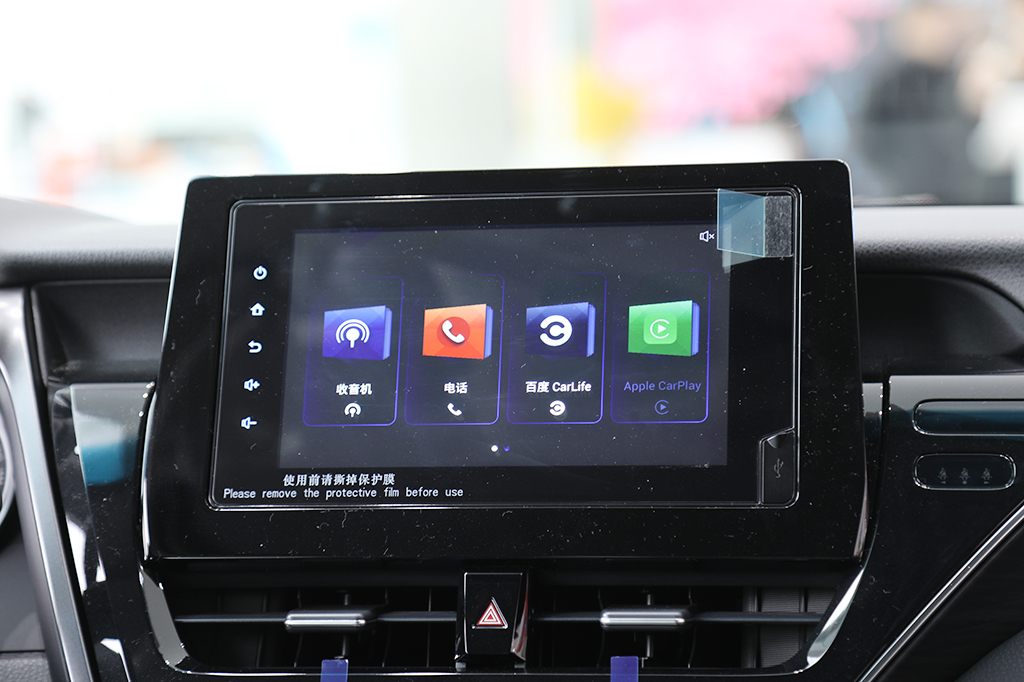 新款凯美瑞到店实拍,外观细节微调,内饰科技感更强