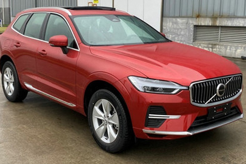 沃尔沃新款xc60实拍动力升级提供两种外观可选