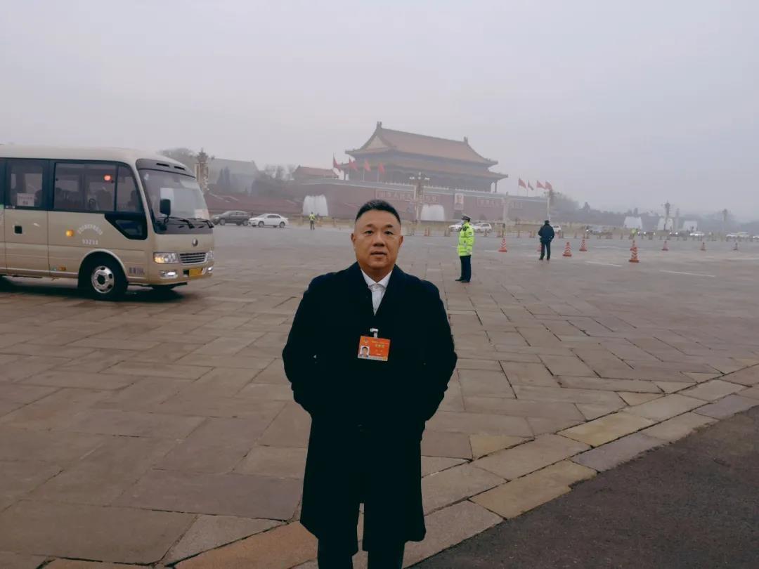 建议推动人工智能与应急管理深度融合
