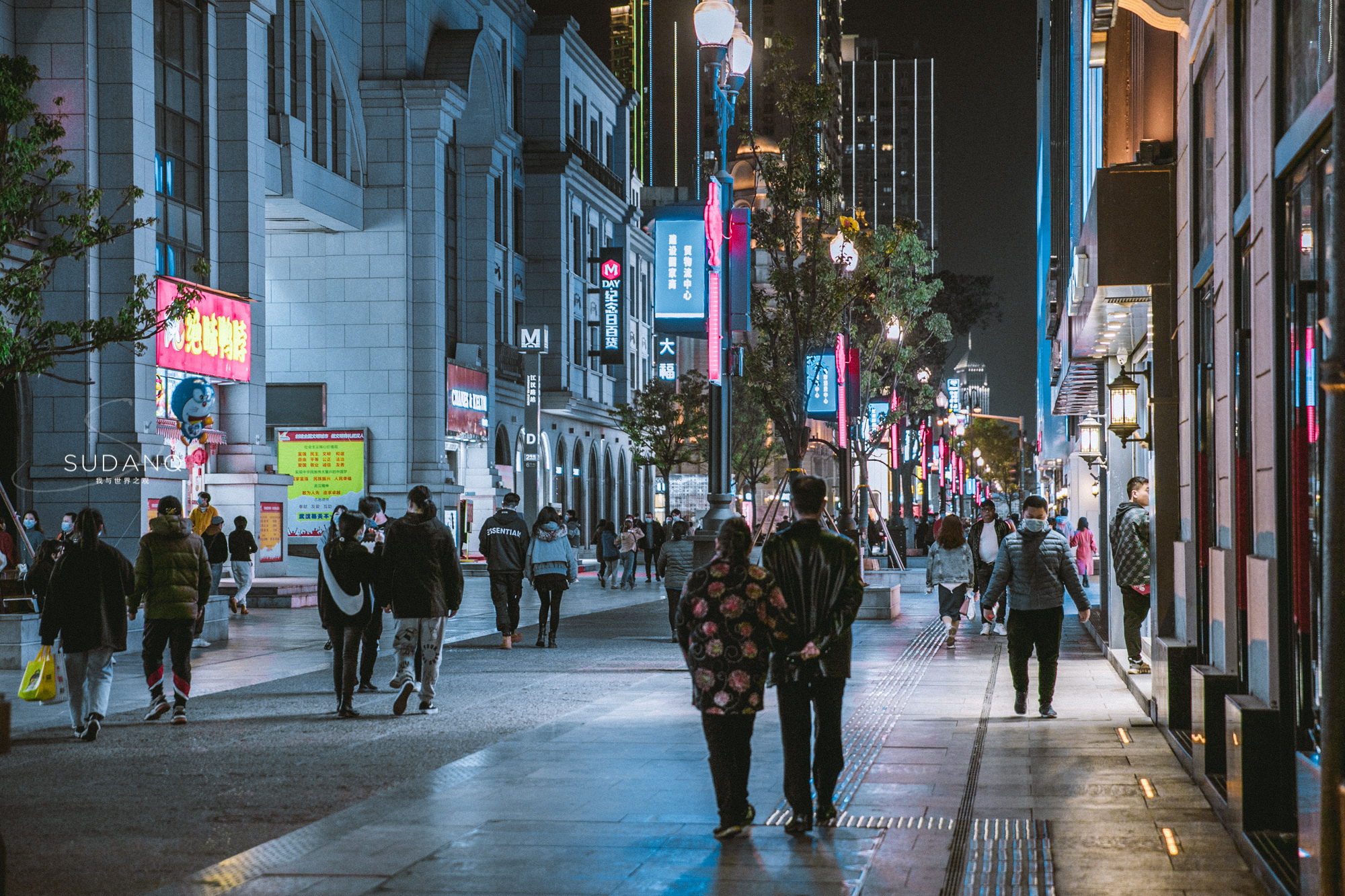 武汉这条街堪称"天下第一步行街",既古典也现代,已有百年历史