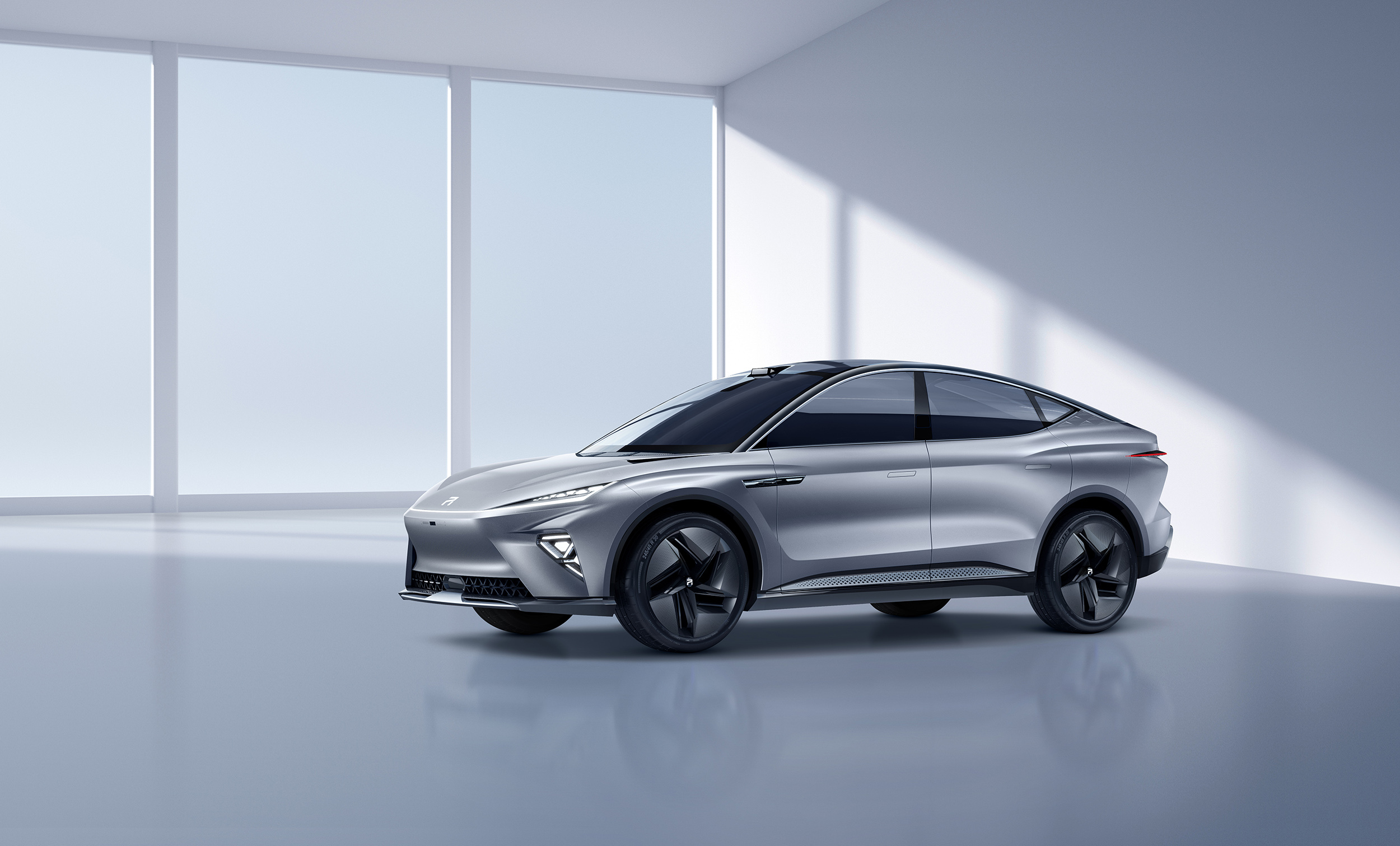 "r-tech高能智慧体"重磅发布,r汽车es33惊艳亮相,剑指特斯拉