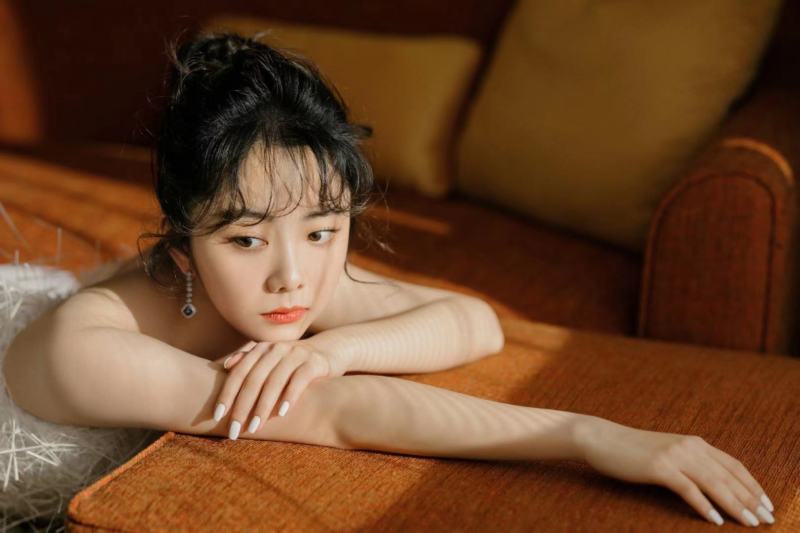 《锦心似玉》播放量近30亿,谭松韵虐心哭戏打动网友