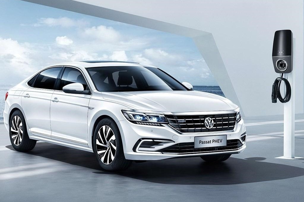 还有行政风格吗？探店实拍上汽大众帕萨特PHEV豪华版