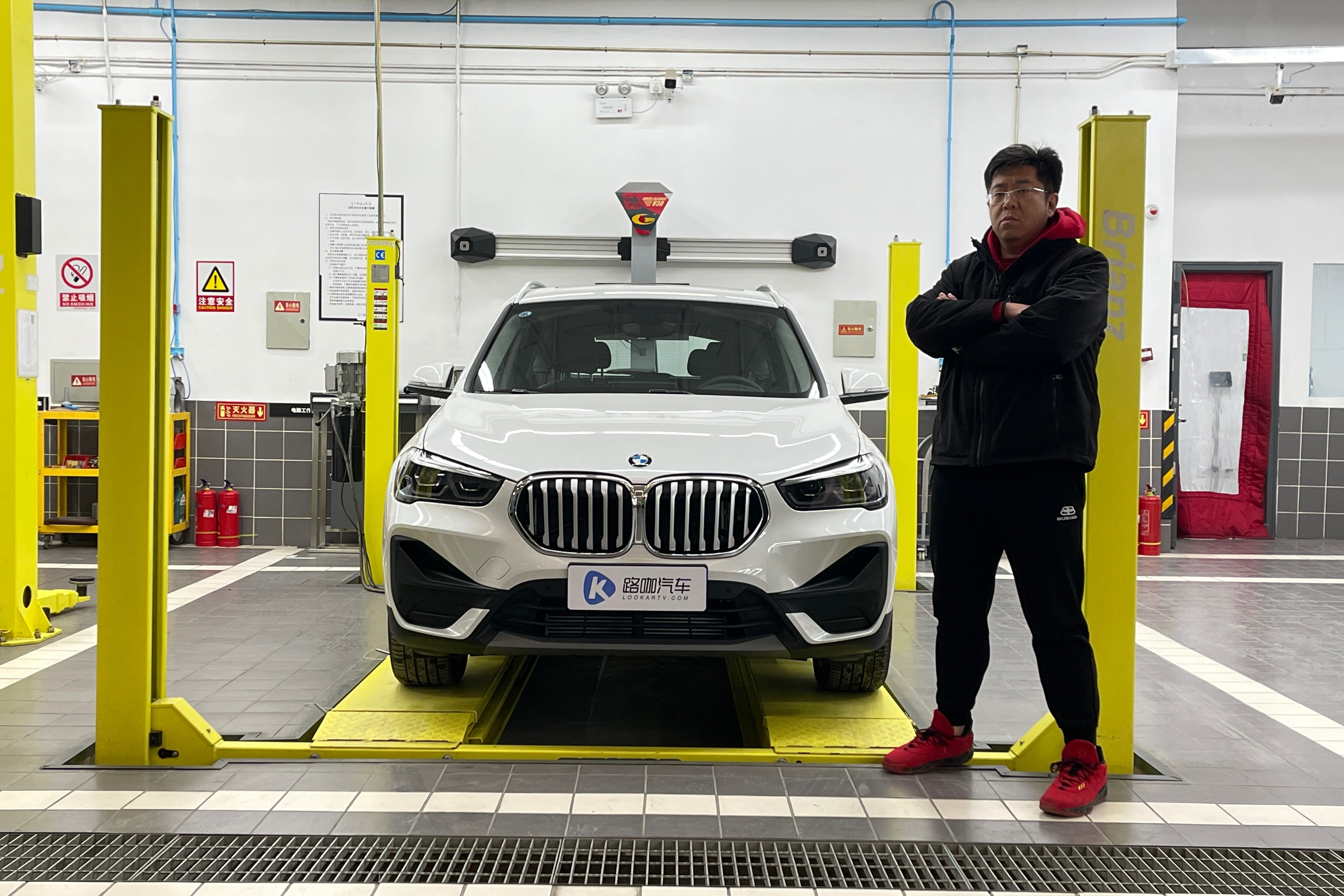 设计简单 用料扎实 宝马X1底盘解析