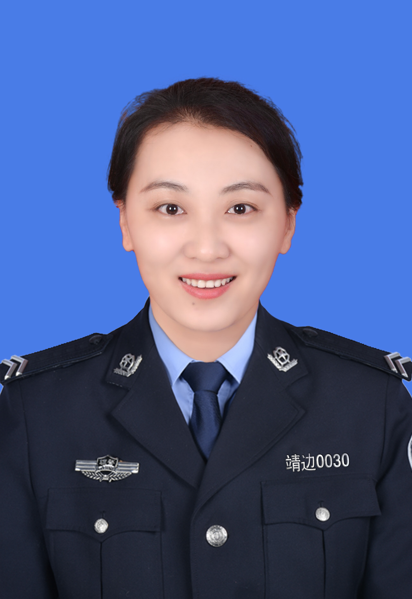 靖边县80后美女辅警马媛从警9年审核案件4000余件无差错