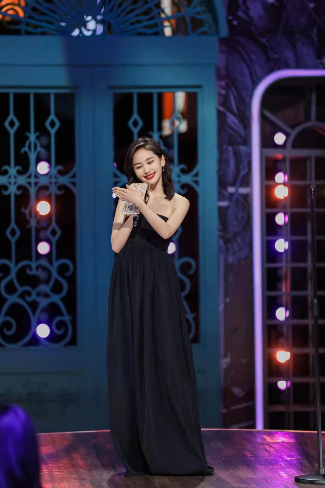 全女性脱口秀节目听姐说首播王子文展现时代女性的自有力量