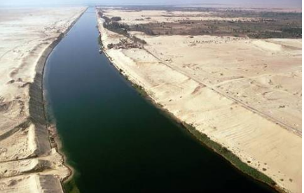 苏伊士运河终于恢复通行了,短短一周给全球造成多大的经济影响