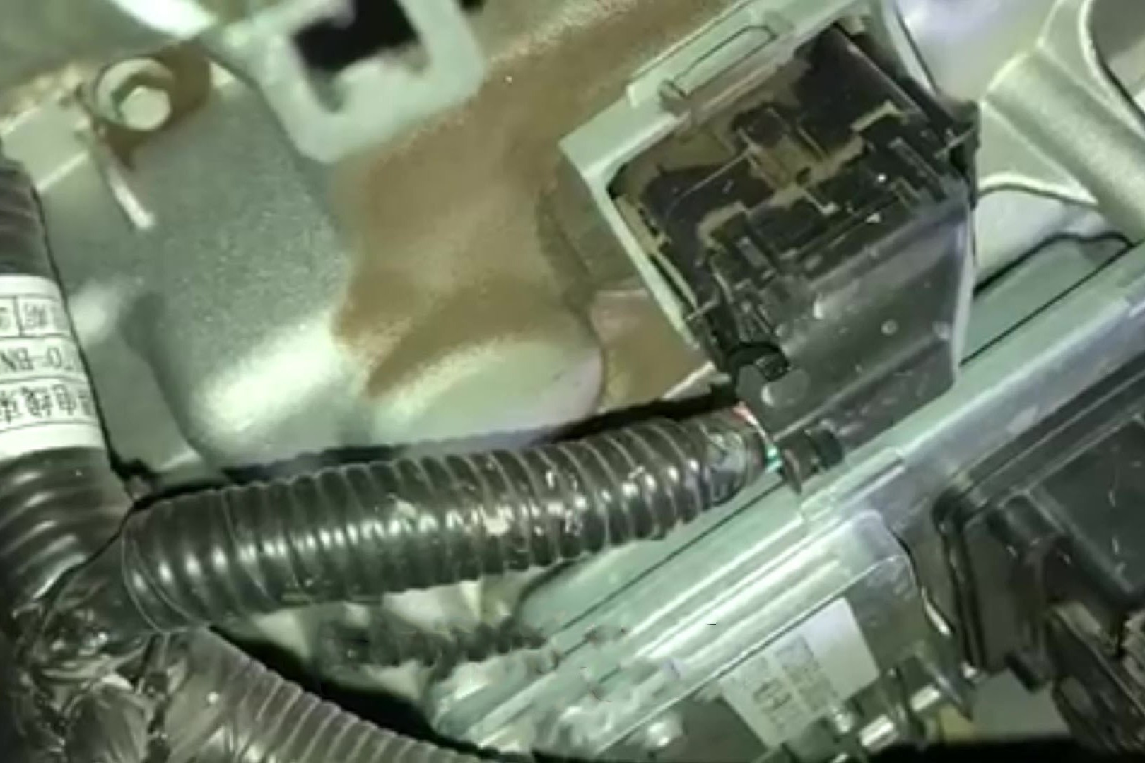 长安逸动PLUS变速箱渗油自查攻略