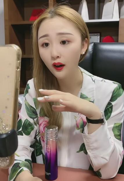 半年涨粉近400万,仁真卓玛如何实现高效变现?