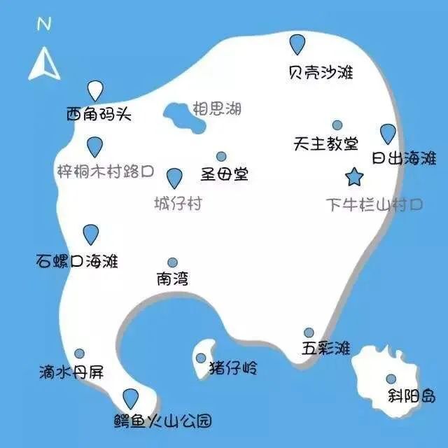 潿洲島四周煙波浩淼,島上植被茂密,風光秀美,尤以奇特的海蝕,海積地貌