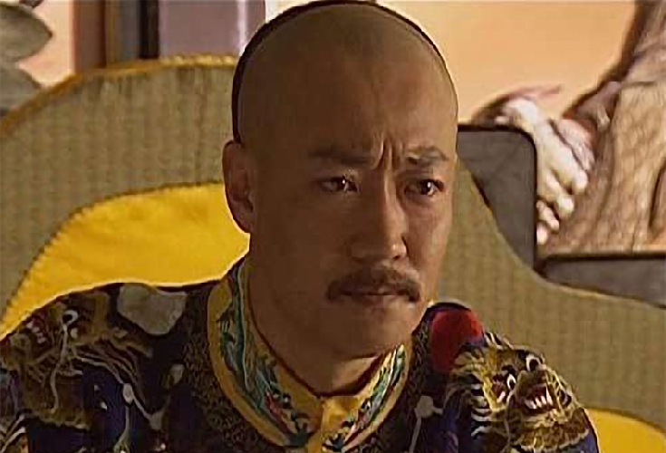 故宫隆宗门的牌匾被射了支箭,几百年过去了,为何至今没被拔下来_凤凰网