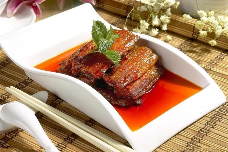 湘菜,又叫湖南菜,是中国历史悠久的一种地方菜