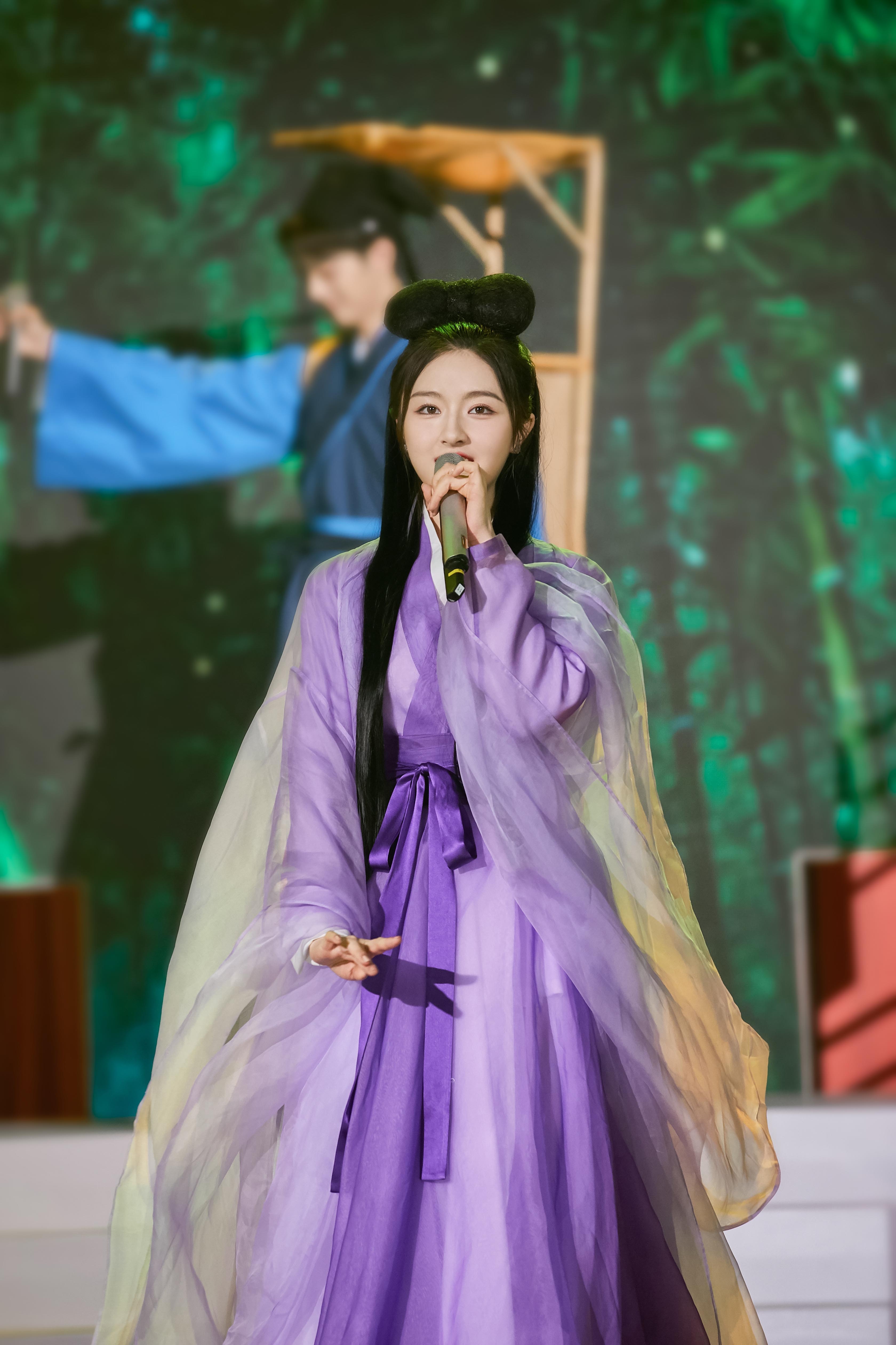 李兰迪《快乐大本营》cos聂小倩 游戏环节开火力超有梗