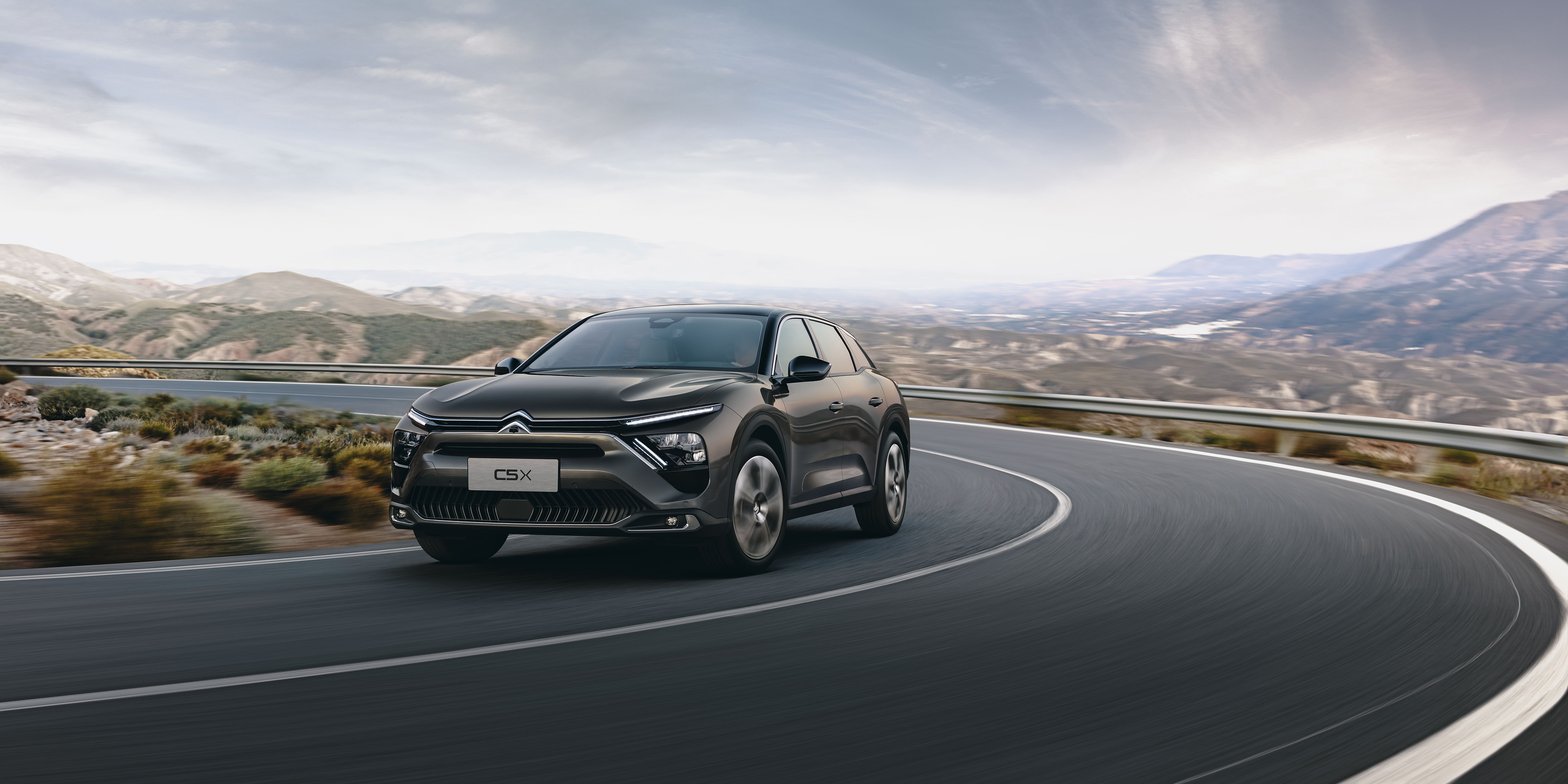 凡尔赛本赛东风雪铁龙中高级车全球首秀出圈