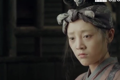 巨兴茂：长得丑做20年配角，成功后买千万豪车庆祝