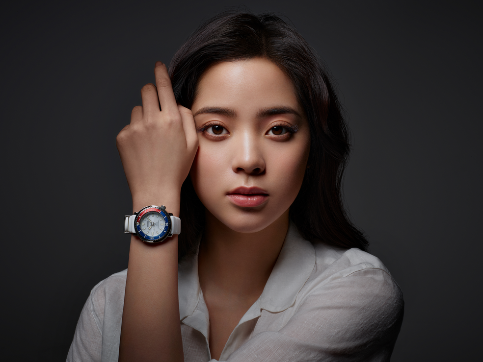 欧阳娜娜赵又廷共同演绎精工seiko品牌prospex系列腕表