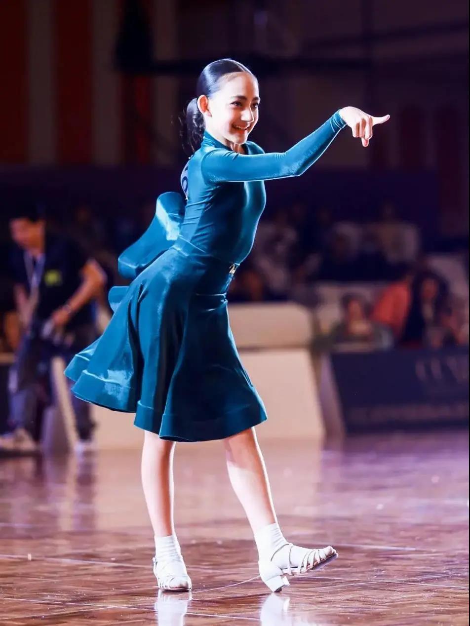 世界舞蹈日 | 致敬为国标舞事业奋斗的"国标舞人"!