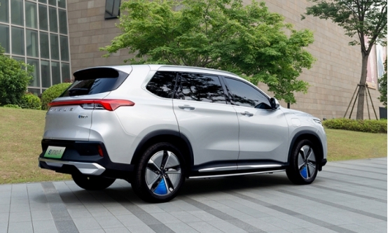 想买混动车型快看过来!上汽大通euniq 6正式上市_凤凰网汽车_凤凰网