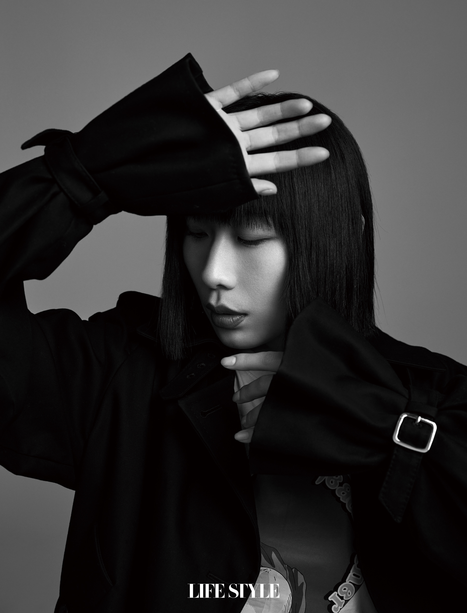 任素汐封面大片曝光:创作要先打动自己