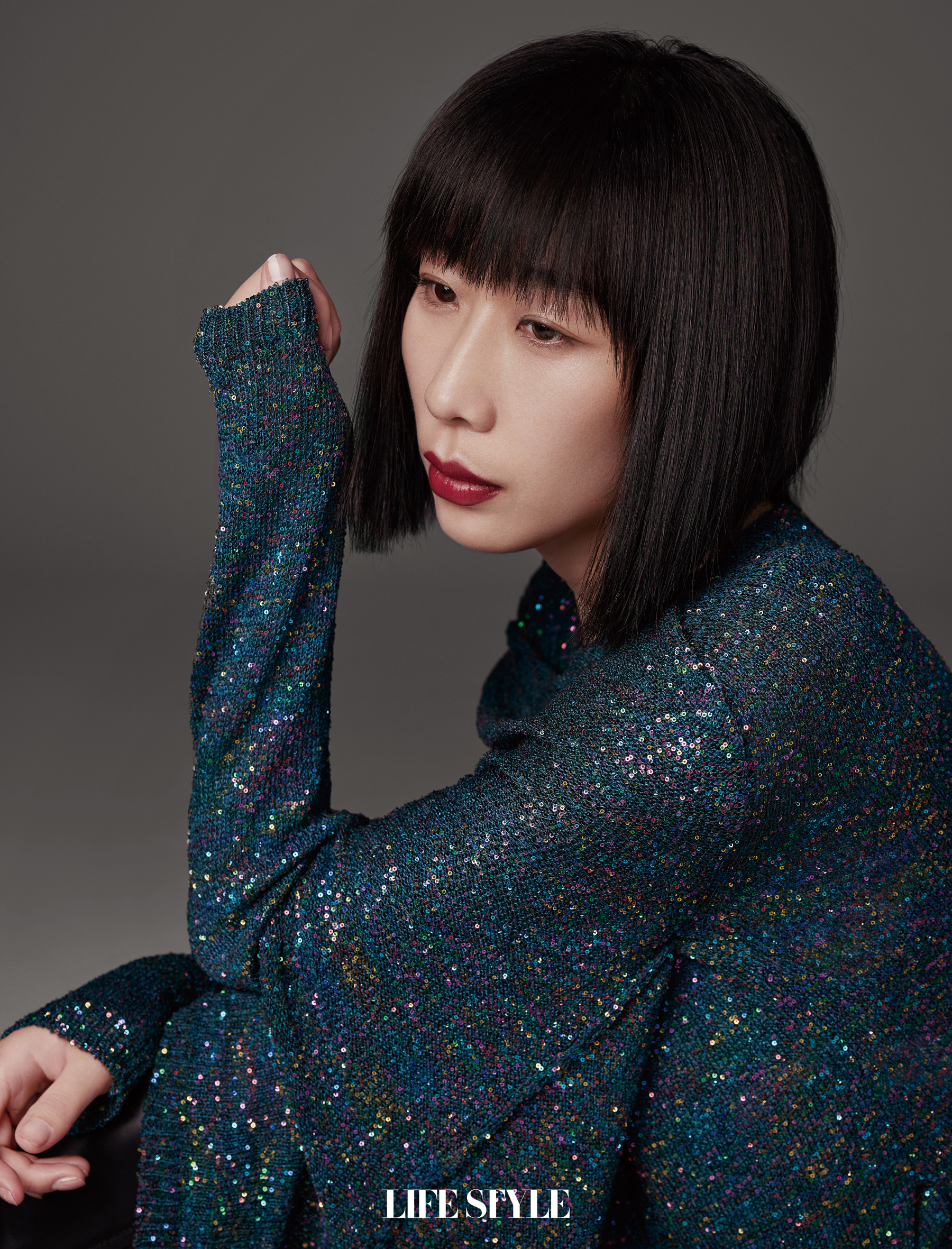 任素汐封面大片曝光:创作要先打动自己_凤凰网娱乐_凤凰网