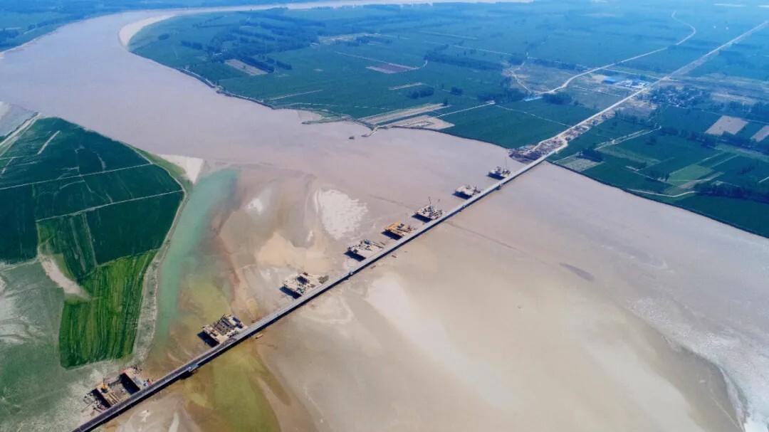 濮阳黄河大桥项目工程进度受到当地主流媒体高度关注__凤凰网
